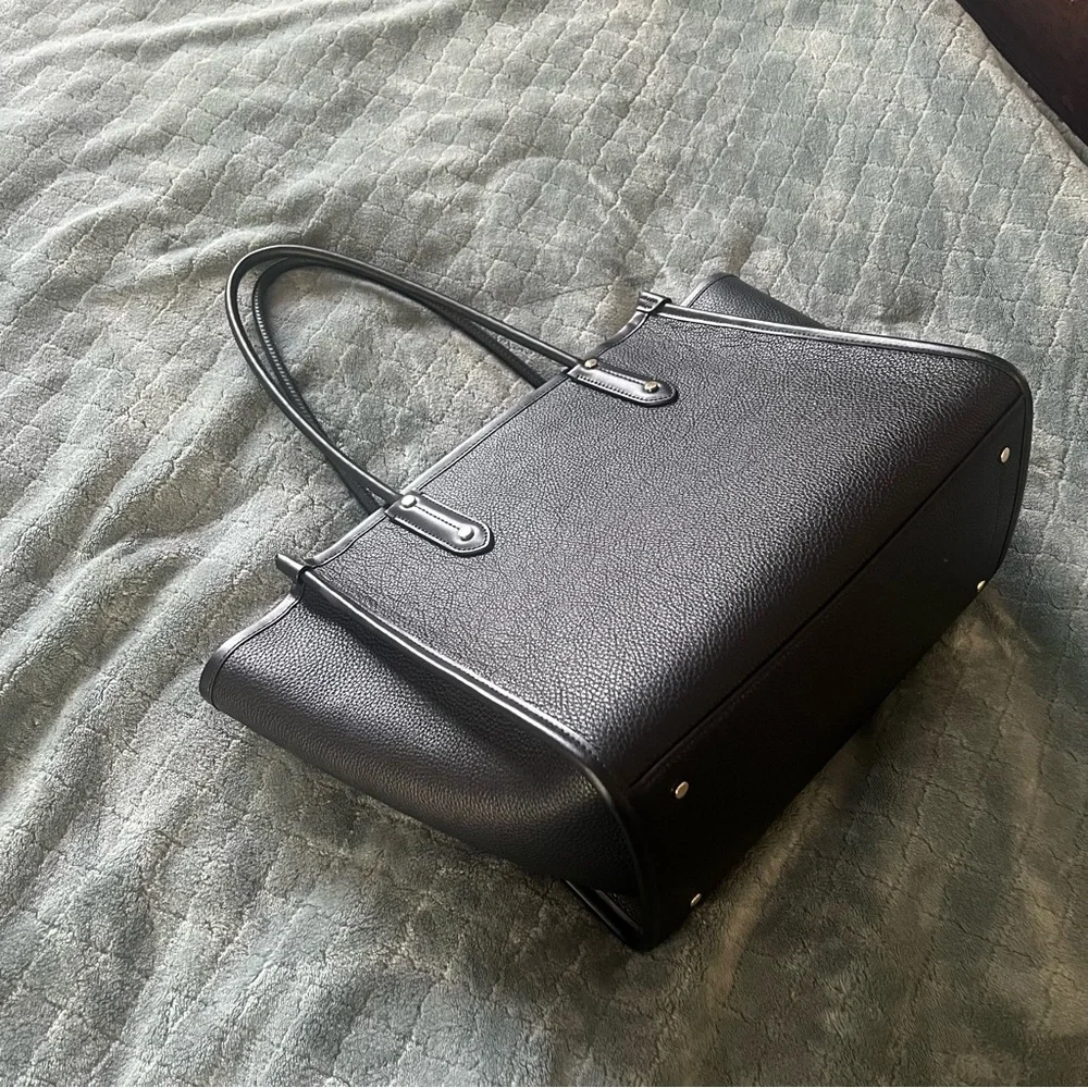 Kate Spade New York Manhattan Large Tote Black Pebbled Leather‎ Bag